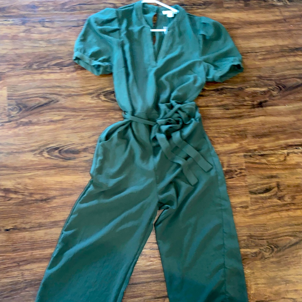 Green Shortsleeve Jumpsuit Sz Large